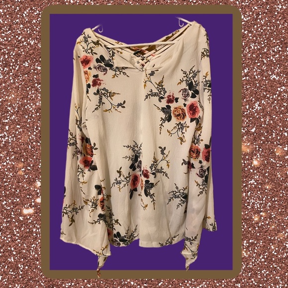 Lightweight Floral Top - Picture 1 of 3